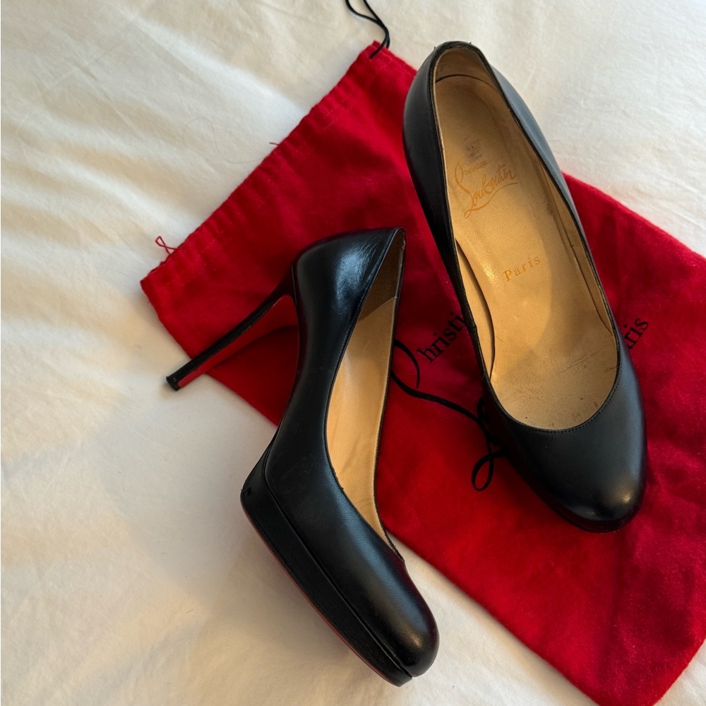 Christian Louboutin Black Classic Red Sole Pumps Size 38 US 8 with dust bag - Picture 3 of 12
